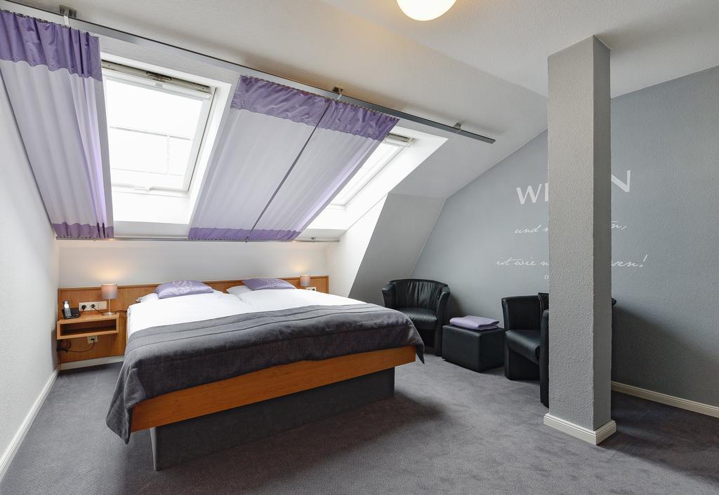 Hotel Keil Wilhelmshaven Rum bild