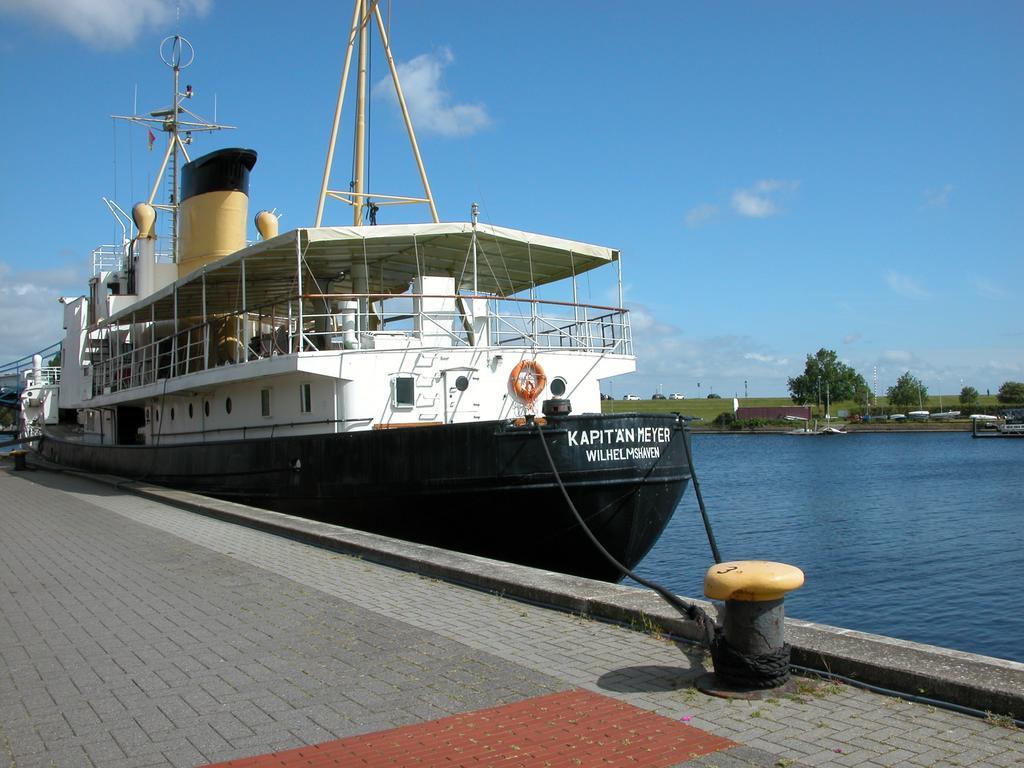 Hotel Keil Wilhelmshaven Exteriör bild
