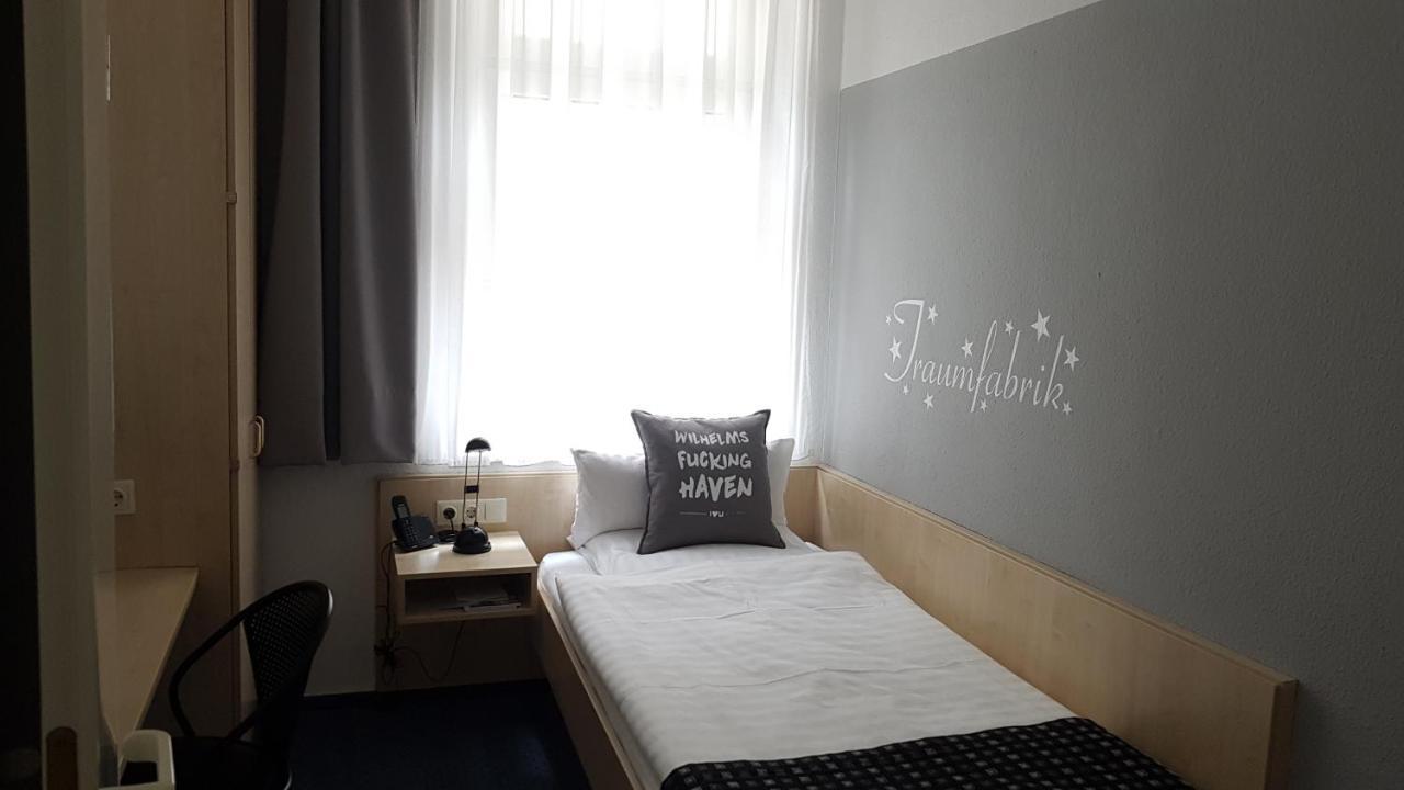 Hotel Keil Wilhelmshaven Exteriör bild